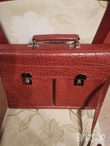 Мъжка бизнес чанта от естествена кожа 