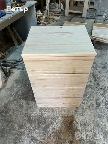 Скрин с четири чекмеджета,масив, снимка 3 - Скринове - 50241037