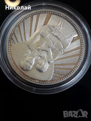 сребърна монета от 25 лева 1981г. Майка с дете., снимка 3 - Нумизматика и бонистика - 53212959