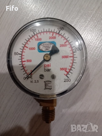 манометър 0 - 250 бара