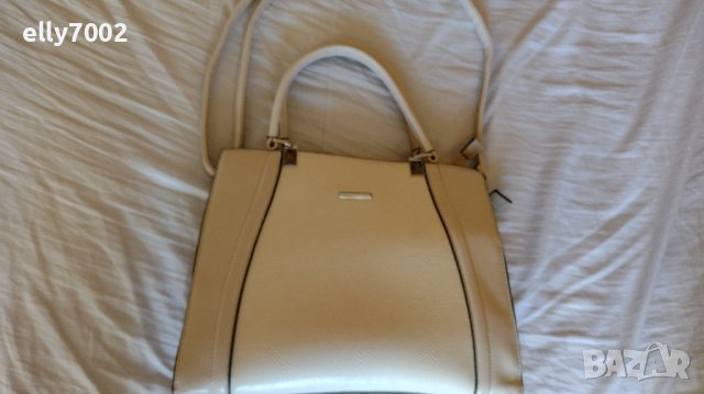 Светла дамска чанта , снимка 4 - Чанти - 42482667