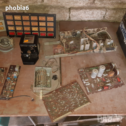 Стари електронни компоненти, снимка 5 - Други ценни предмети - 44535473