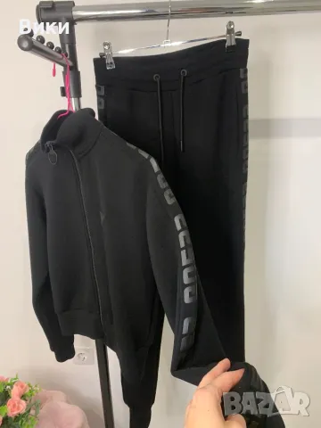 Спортен екип на Guess, снимка 2 - Спортни екипи - 48836351