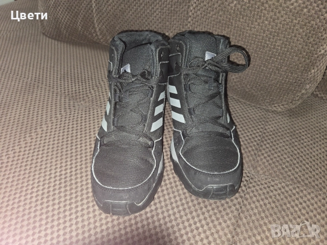 Боти Адидас 38 номер за 50 лв., снимка 6 - Детски боти и ботуши - 52930439