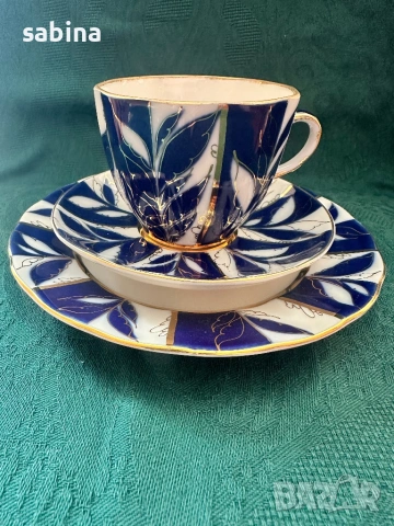 Руски порцелан-Троен сет за кафе „Зимна вечер“, произведен от ЛФЗ  „Ломоносов”, СССР, снимка 2 - Сервизи - 53487979