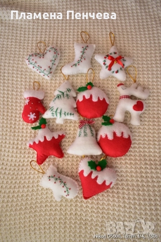 коледни играчки от филц