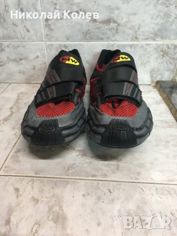 Обувки за колоездене NW