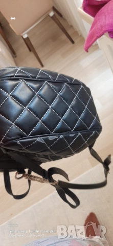 Guess раница , снимка 6 - Раници - 52548424