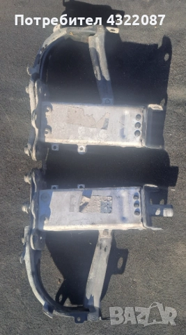 Рог / Рогове / Държач фар Mercedes E-class E220 CDi -150 к.с. ( 02-09г.) w211 