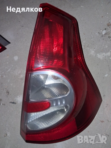 Задни светлини (стопове) за Dacia Sandero 1.5 dCi (2008–2012), снимка 2 - Части - 52580482