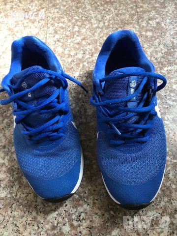 маратонки nike