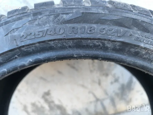 Зимни гуми KUMHO 225/40/18, снимка 2 - Гуми и джанти - 56341096