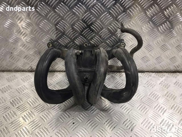 Всмукателни колектори Toyota Yaris,1.3i,2001г.