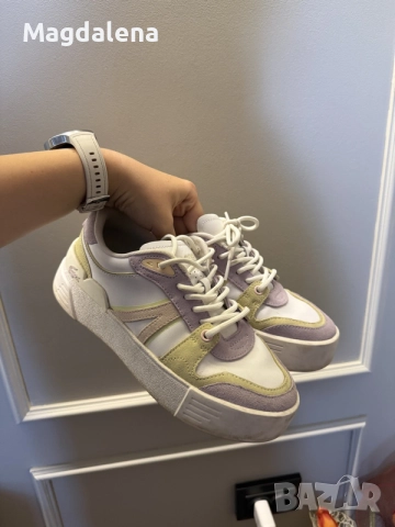 Кецове Lacoste бели