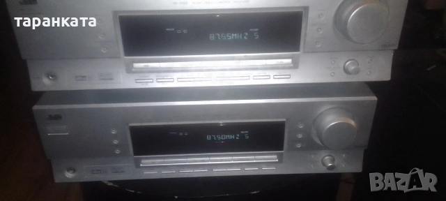 Усилвател със радио тунер JVC