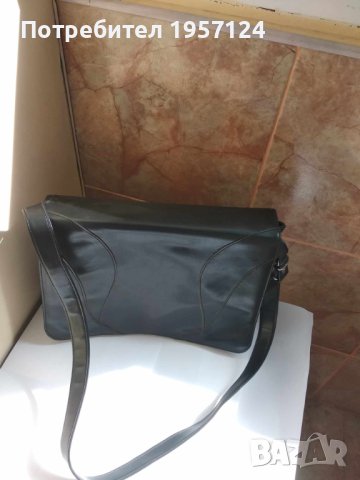 Черна дамска чанта, снимка 5 - Чанти - 42544978