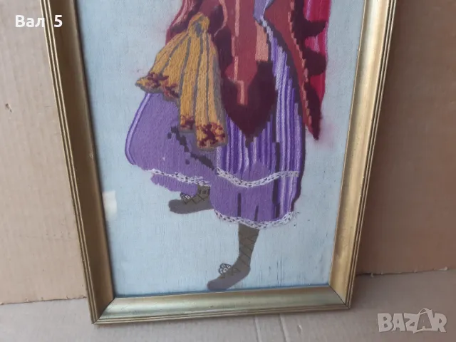 Стар ръчно шит гоблен ТАНЦУВАЩА ЦИГАНКА С ДАЙРЕ, снимка 3 - Гоблени - 49584673