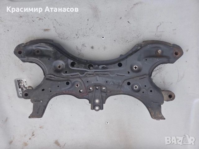 Преден мост за Тойота корола версо. 2005-2009г