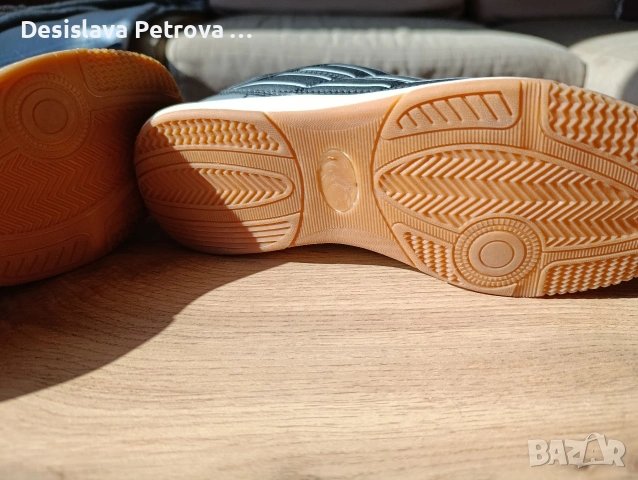 Футболни обувки, снимка 3 - Детски маратонки - 53848178