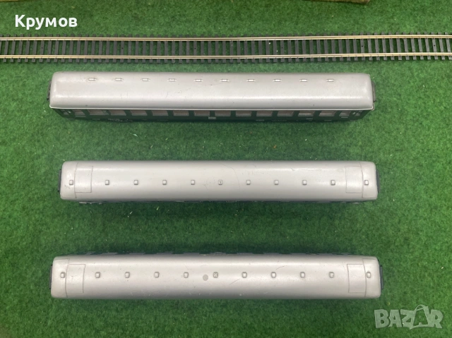 Вагон пътнически 4-осен Лима HO 1:87 влак ЖП модел фигури, снимка 2 - Колекции - 53700341