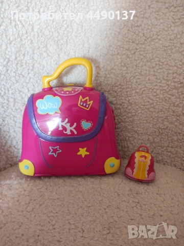 Кукленска къща с допълнително 4 кукли като чанти