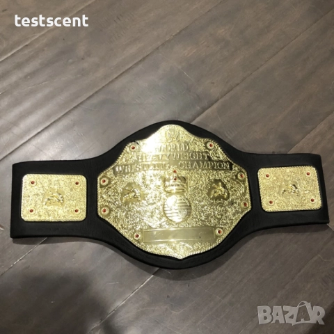 Шампионски пояс WWE World Heavyweight Championship световната титла в кеча Mattel детски belt колан, снимка 2 - Фигурки - 49886570