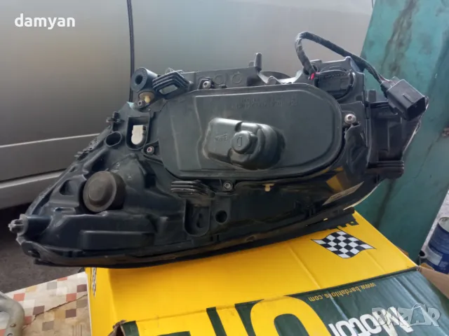 Фар за Волво V60