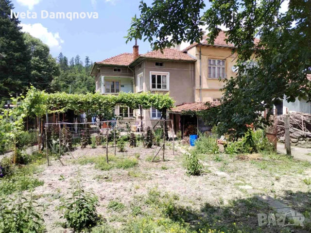 Къща с дворно място в много добро състояние, снимка 10 - Къщи - 50706703