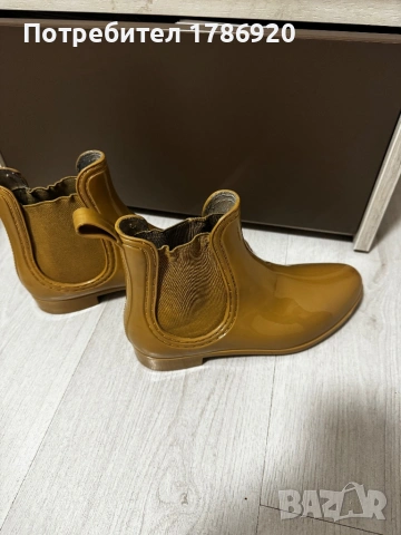  Дамски гумени боти Chelsea в бежово - стил дори в дъждовни дни!, снимка 4 - Дамски боти - 27818848