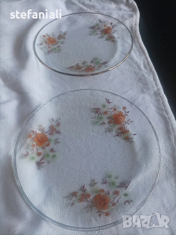 Стъклени десертни чинии, снимка 2 - Чинии - 53691853