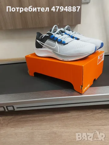Продавам ЧИСТО НОВИ Маратонки NIKE