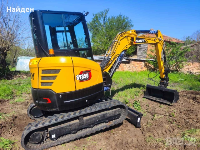 Услуги с верижен багер 4т Доставка на строителни материали със самосвал , снимка 1