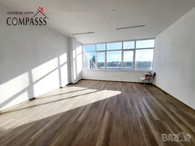 Гр. Добрич, етаж от търговска сграда ул. Калиакра – 190000евро!, снимка 2 - Офиси - 48777698