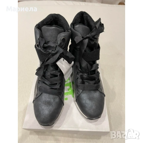 Дамски боти на платформа