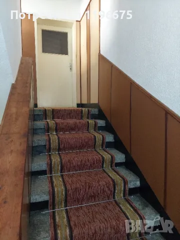 Продавам двуетажна къща с двор, снимка 12 - Къщи - 49961977