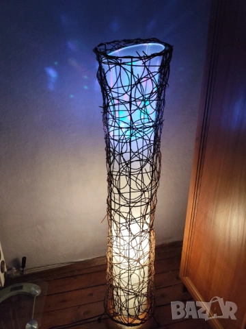 Продавам нощна лампа 