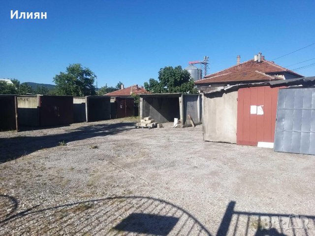 Гаражи/ Гаражни клетки