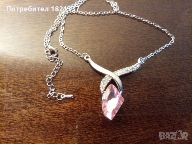 Комплект колие и обици , снимка 2 - Бижутерийни комплекти - 39619624