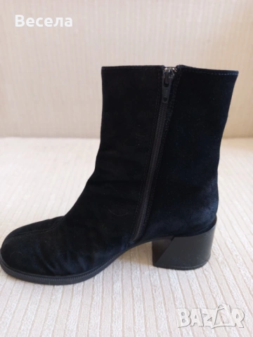 Черни велурени ботички 39 номер, снимка 3 - Дамски боти - 53643719