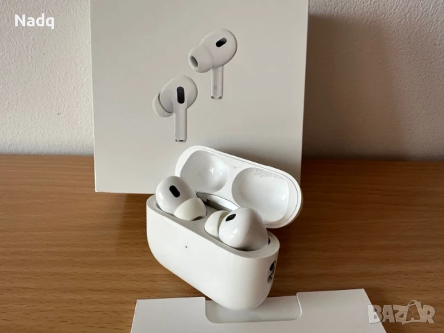 Оригинални Apple AirPods Pro (2nd Gen, USB-C) , снимка 2 - Слушалки, hands-free - 50823591