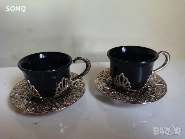 Комплект От Две Чаши За Кафе - Busem С Метални Поставки