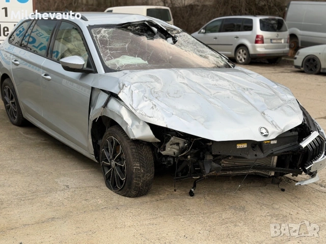 Skoda Octavia 1.5etsi на части / шкода Октавия 1.5тси , снимка 4 - Автомобили и джипове - 53609747