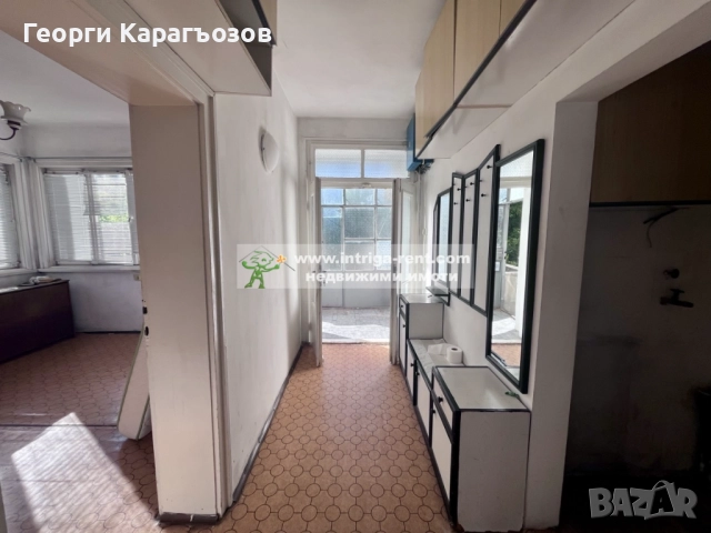 №3946 Етаж от къща със самостоятелен вход и двор | квартал Любен Каравелов, град Хасково., снимка 5 - Етаж от къща - 51720741