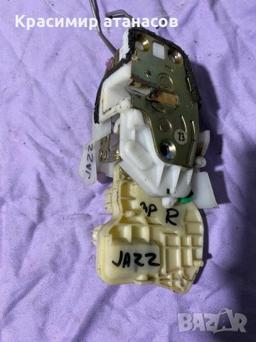 Брава на врата предна дясна за Хонда джаз 2003-2008г