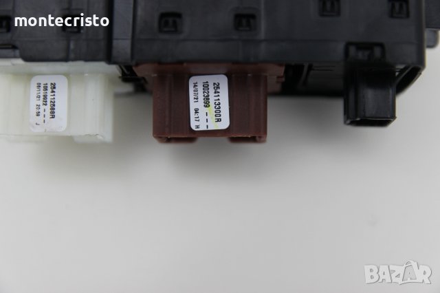 Панел бутони ел.стъкла Dacia Duster (2017-2022г.) 254112588R / 254113300R, снимка 4 - Части - 41643490