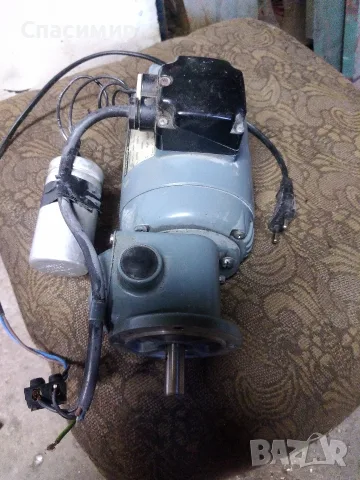 моторедуктор монофазен 60 w на 1300об изходящи 28обр, снимка 2 - Електродвигатели - 56151991