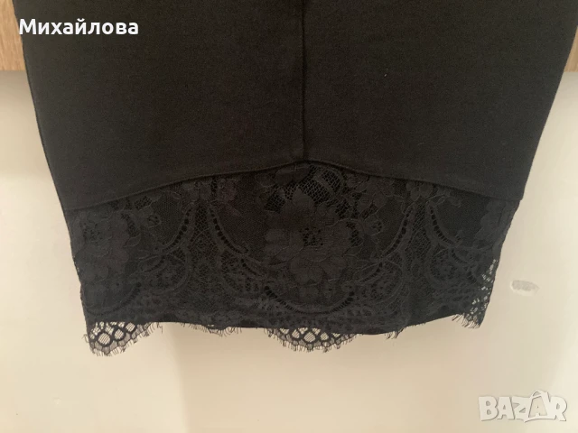 Черна рокля на Guess, размер L, нова с етикет, снимка 4 - Рокли - 50632231