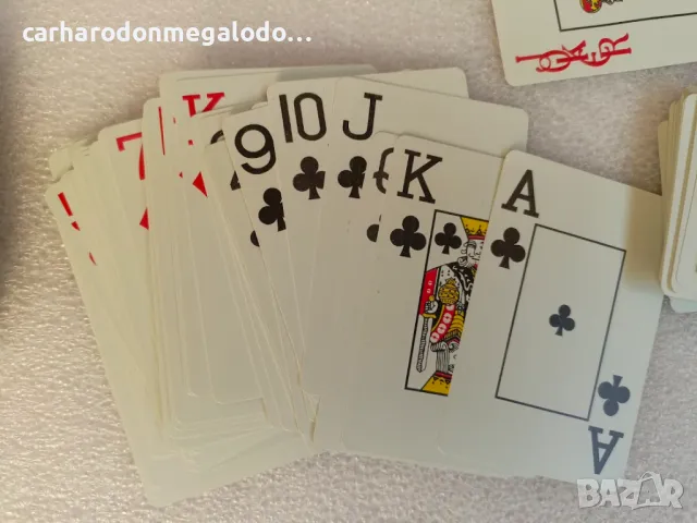 КАРТИ 100 ПРОЦЕНТА ПЛАСТИК JAPAN Кутия с 2 комплекта Чисто Нови, снимка 5 - Колекции - 48498307