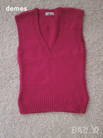 Машинно плетен пуловер без ръкави от букле, цвят циклама, снимка 2 - Блузи с дълъг ръкав и пуловери - 48528210