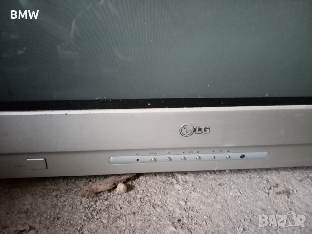 Телевизор LG, снимка 3 - Телевизори - 36331765